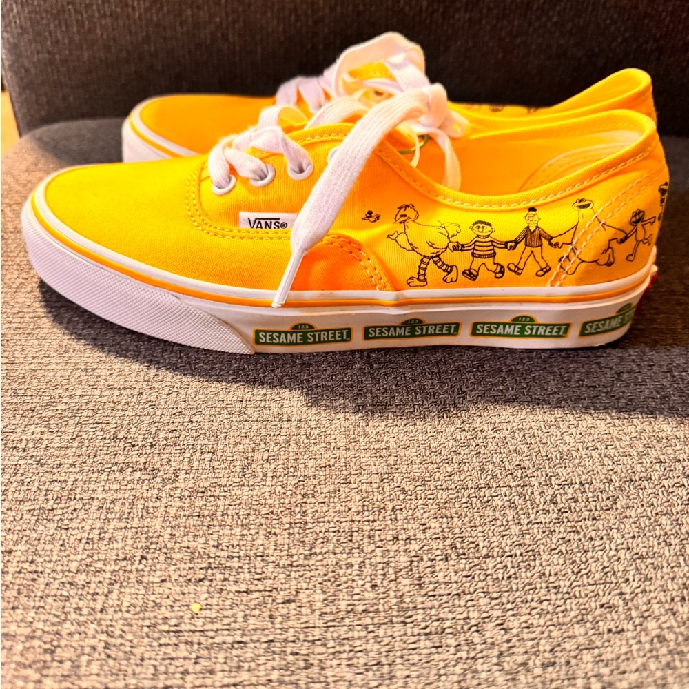 Vans Yellow Sneakers Classic Low-Top Style - Picture 2 of 5